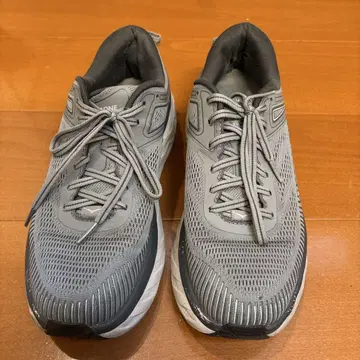 호카 오네오네 본다이 7 그레이 26.5cm 하자품