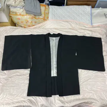블랙 플라워 무늬 자수 겉옷