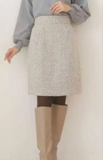 새상품 PROPORTION BODY DRESSING 사다리꼴 미니 스커트