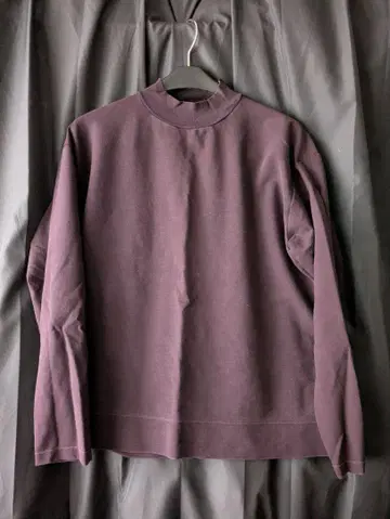 MAISON SPECIAL 모크넥 롱 슬리브 티셔츠