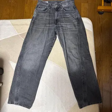 ZARA 심 디테일 배기 데님 38