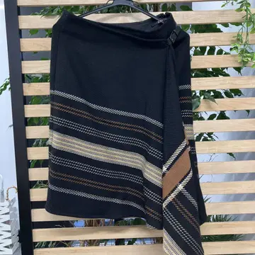 DAKS 랩스커트