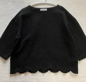 Beardsley 자수 풀오버
