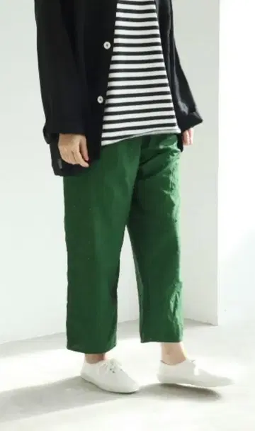 yuni 코튼 큐프라 dot embroidaly petti 팬츠