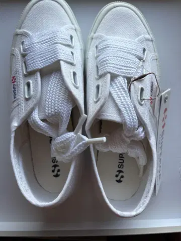 SUPERGA 화이트 스니커즈 36 새상품