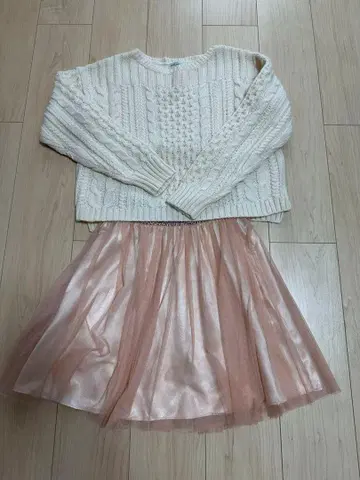 [택 포함 미사용 새상품] 질스튜어트 샤샤 스커트 M 사이즈