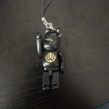 UVERworld 베어브릭 2010 도쿄돔 본체만