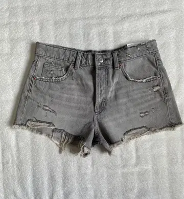 ZARA 데미지 가공 그레이 숏팬츠 EUR 38