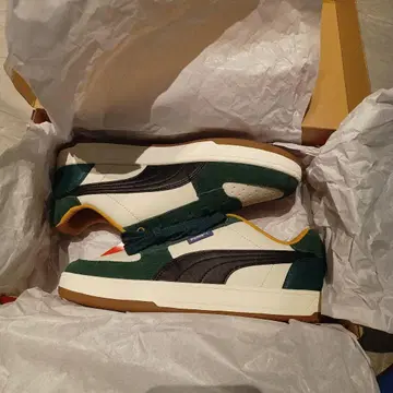 Puma 스웨이드 가죽 스니커즈 26cm