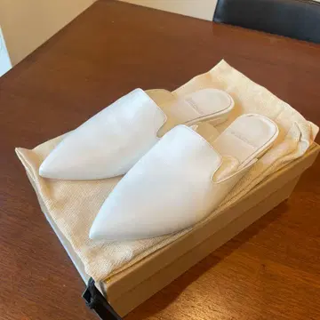 BALDAN VITELLO BIANCO 화이트 뮬 36