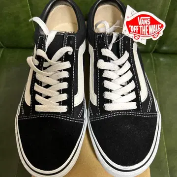 Vans 블랙/화이트 스니커즈 5 US