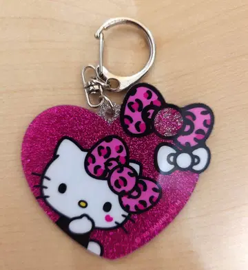 새상품 키티 트레이딩 글리터 키링