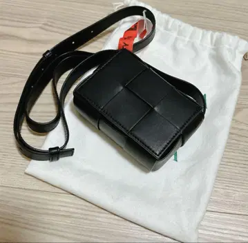 블랙 가죽 숄더백