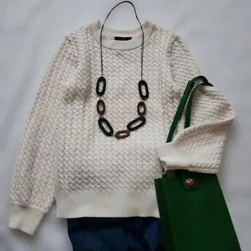 새상품급 어반 리서치 코튼 케이블 니트 아이보리