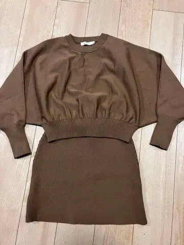MOUSSY 브라운 니트 셋업