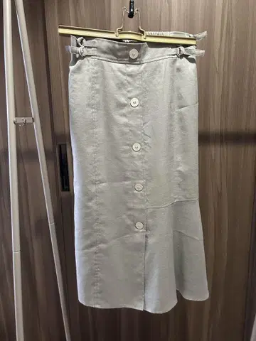 아이스 그레이 버튼 타이트 스커트 일본제