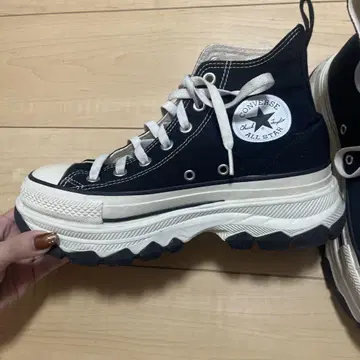 CONVERSE ALL STAR 통굽 블랙 하이컷 스니커즈