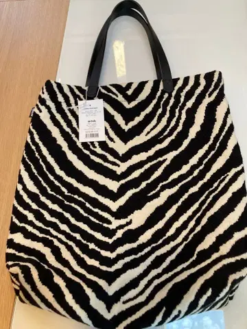 주말 기획! ~2일까지! artek 제브라 토트백