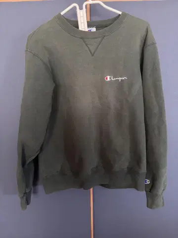 Champion 다크 그린 맨투맨 M 사이즈
