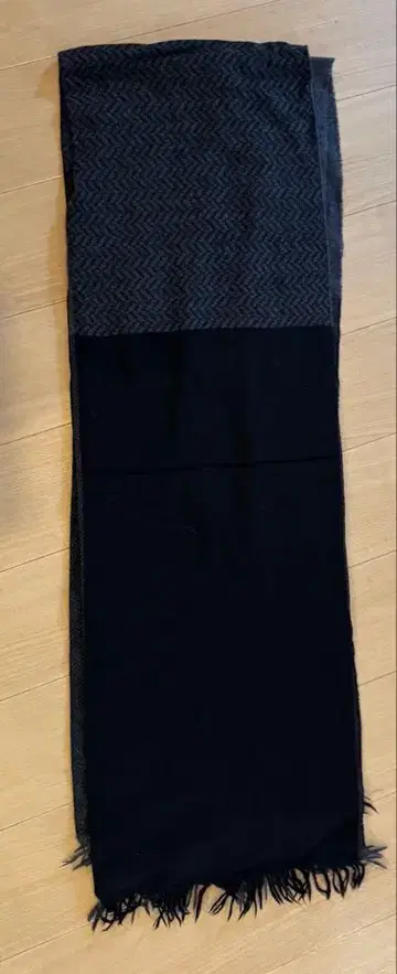 UNITED TOKYO 스톨 (블랙)