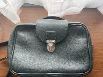 Emporio Armani 가죽 숄더백