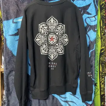 OBEY TRIBAL 35 블랙 맨투맨 XL