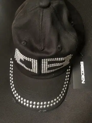BEEDEN STUDS DAMAGE CAP BLACK