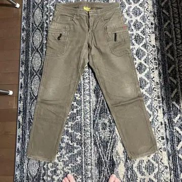 GRIP SWANY 워크 팬츠 카키색