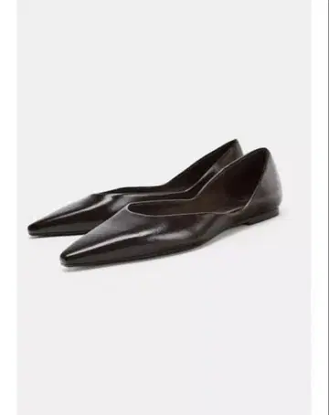 ZARA 컷 아웃 플랫슈즈 스틸레토