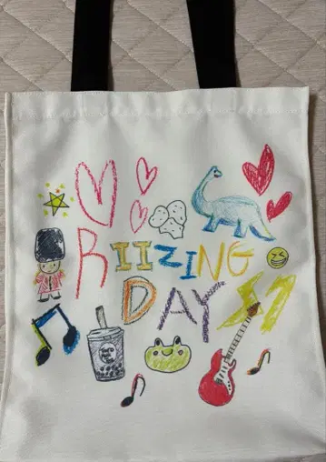 RIIZING DAY 토트백