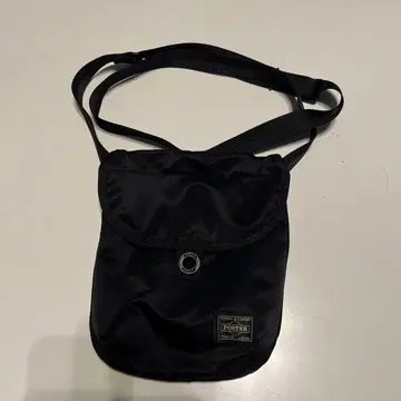 블랙 나일론 숄더백