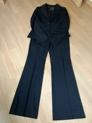 [ 새상품급 ] [ 일본제 ] 언타이틀 수트 셋업 비즈니스 정장 블랙 M