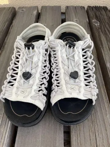 KEEN UNEEK II OT 베이지