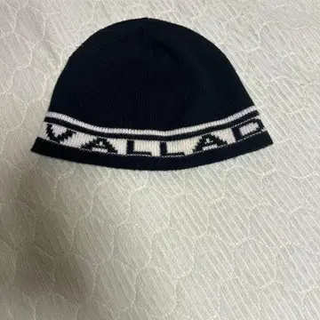Vallad 비니