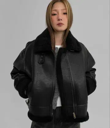 BLACK UP 라메 가죽 무스탕 자켓