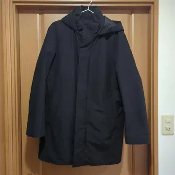 UNIQLO 하이브리드 다운 코트 충전솜 사이즈 M 폴리에스테르