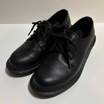 닥터마틴 AMORY (아모리) UK4 블랙