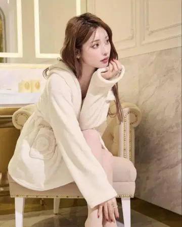 플리스 후드 부착 로브 아이보리