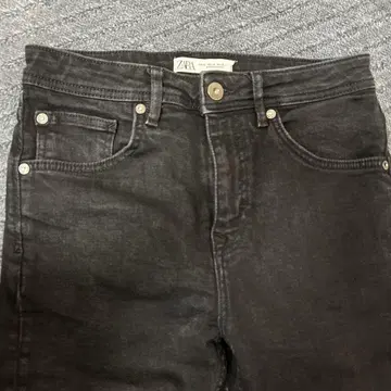 ZARA 데님 블랙 컬러 허리 평평하게 놓음 37cm