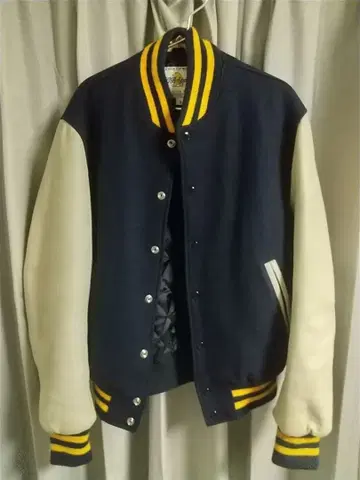 Made in USA 바시티 자켓