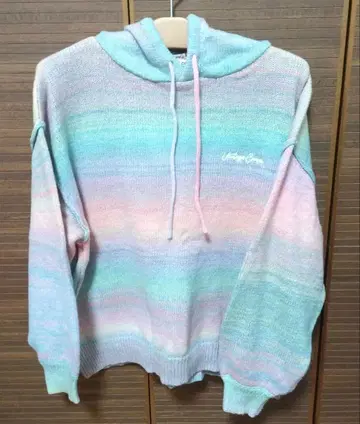 로데오 크라운 그라데이션 니트