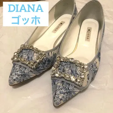 DIANA 고흐 펌프스