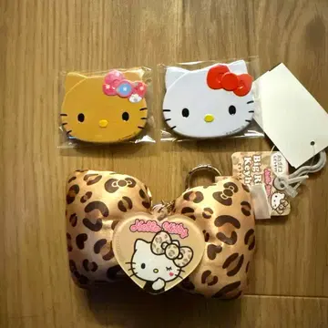 산리오 시크릿 레오파드 무늬 리본 키티 캔뱃지