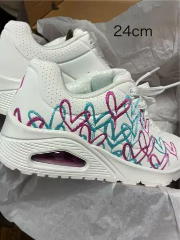 SKECHERS 하트 무늬 스니커즈 24cm