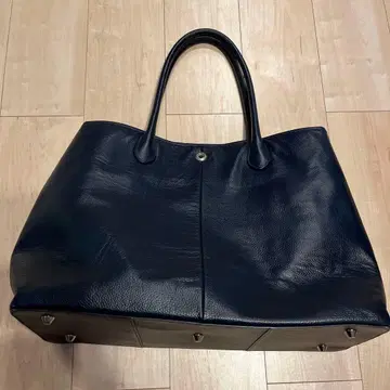 네이비 가죽 토트백 유나이티드 애로우즈
