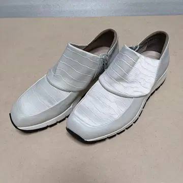 [ 새상품 ] fitfit 23.5cm 컴포트 슈즈