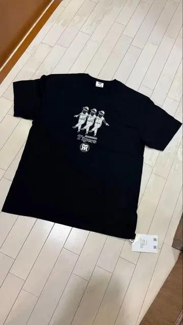 한신 타이거즈 T셔츠 FUN