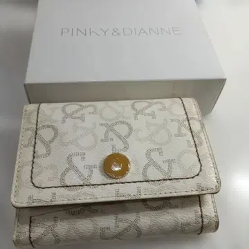 PINKY&DIANNE 지갑 화이트