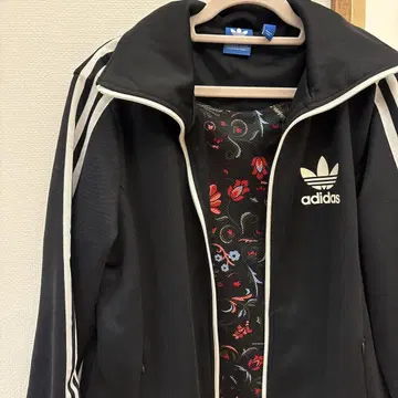 한국 adidas 트랙 자켓 저지