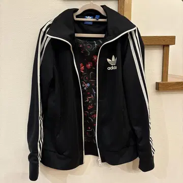 한국 adidas 트랙 자켓 저지